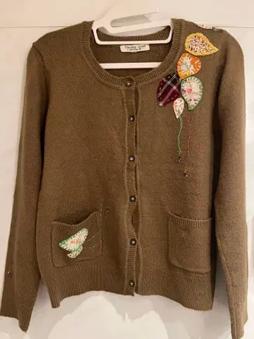 [ 새상품급 ] 자수 아플리케 가디건