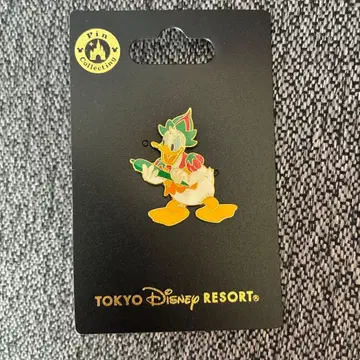 디즈니 도널드 덕 테이블 이즈 웨이팅 핀 배지