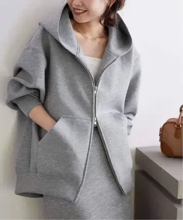 슬로브 이에나 후드티 볼륨 집업 후디