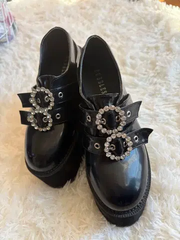 [ [ [ 가격 인하 ] ] ] BUBBLES 더블 백 통굽 신발