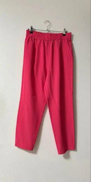 새상품급 애로우즈 구매 그린 라벨 핑크 슬림 레그 팬츠