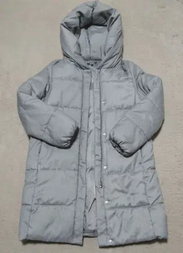 HUSHUSH 후드 부착 그레이 다운 자켓 M 사이즈