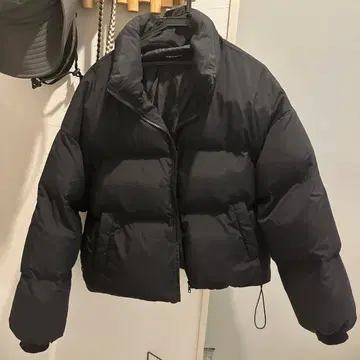 블랙 크롭 패딩 자켓