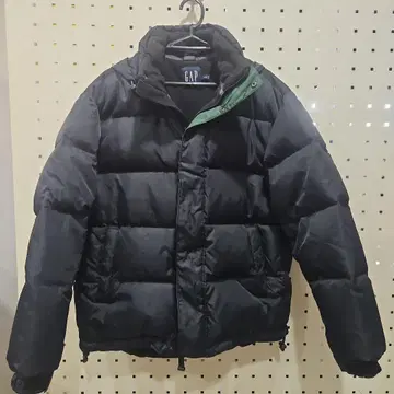 GAP 블랙 다운 자켓 M 사이즈