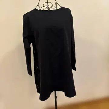 BEARDSLEY 블랙 긴팔 튜닉 F 사이즈