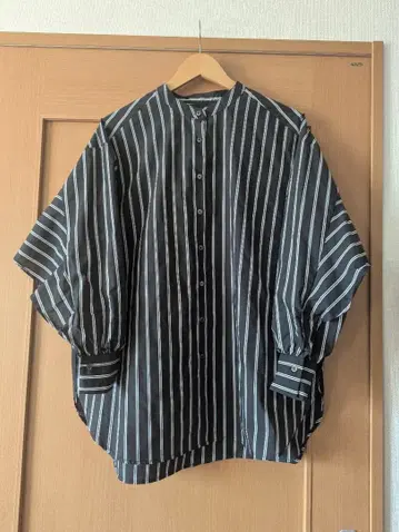 파시오네 스트라이프 긴팔 셔츠 노카라