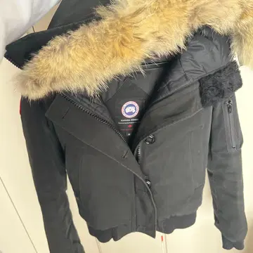 CANADA GOOSE 블랙 다운 자켓