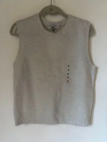 [ 새상품 ] 유니클로 캐시미어 크루넥 숏 스웨터 슬리브리스 M