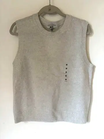 [ 새상품 ] 유니클로 캐시미어 크루넥 숏 스웨터 슬리브리스 M