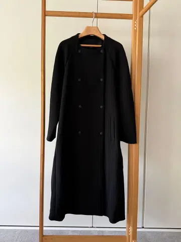 블랙 더블 브레스트 롱 코트