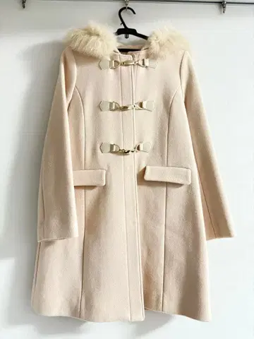 L'EST ROSE 탈부착 가능 퍼 롱 코트