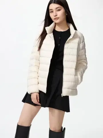 140 유니클로 울트라 라이트 다운 NANO DESIGN 사이즈 M