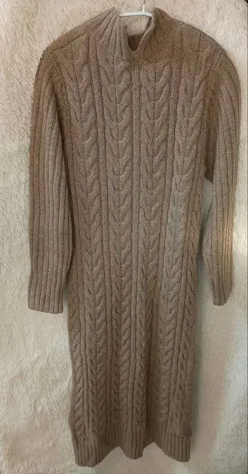 루일 에 부티크 베이지 롱 니트 스커트