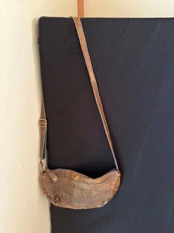 브라운 가죽 패치워크풍 숄더백 천연 가죽