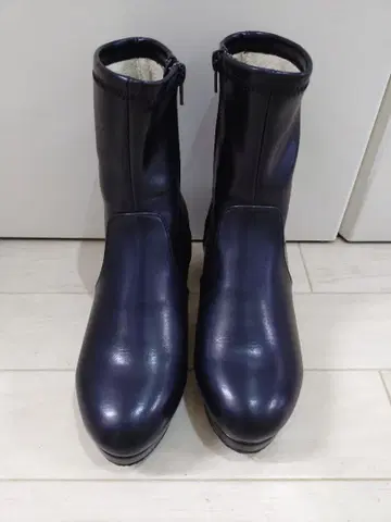 마제스틱 레곤 MAJESTIC LEGON 부츠 블랙