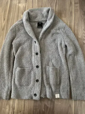 그레이 플리스 자켓 버튼 포함