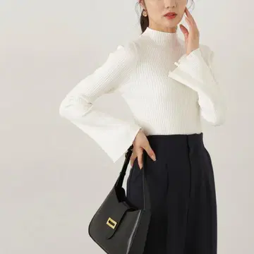 펄 버튼 모크넥 리브 니트 프로포션 바디 드레싱