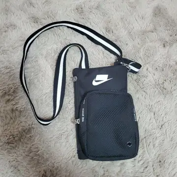 Nike 블랙 숄더백