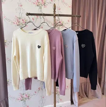 millebonheur 하트 와펜 니트 블랙