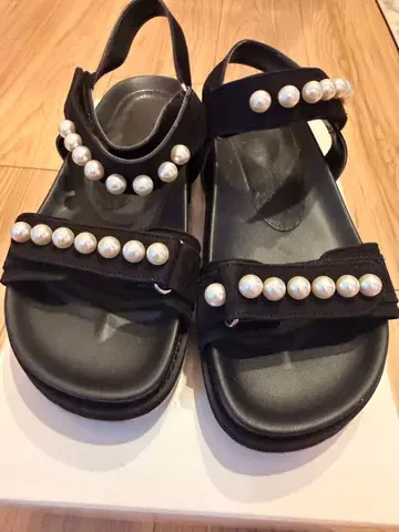 다이애나 x chay 콜라보 샌들