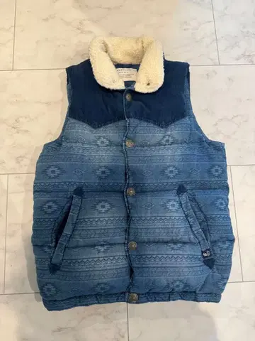 BAYFLOW 데님 보아 옷깃 슬리브리스 다운 베스트