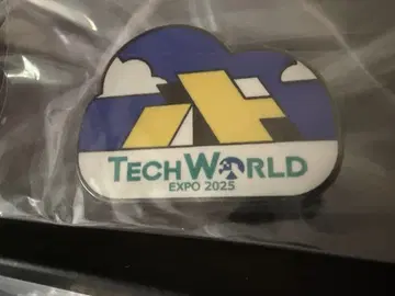 TECH WORLD 테크 월드 위산 디지털 대만 파빌리온 핀 배지