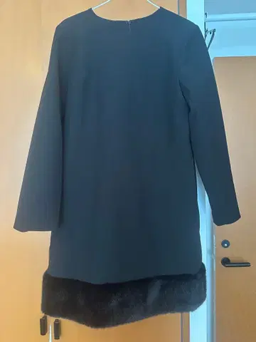 새상품급 벌스데이 바쉬 블랙 퍼 긴팔 원피스