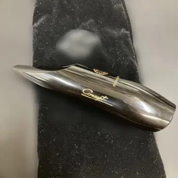 테너 색소폰 마우스피스 컨셉