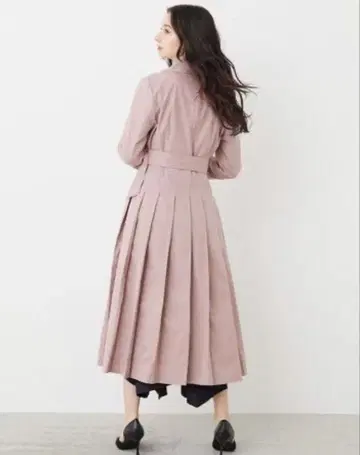 더블 브레스트 트렌치코트 (핑크