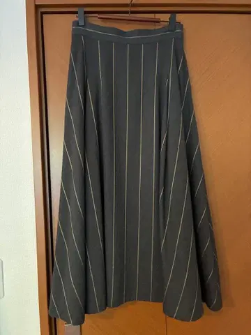 [ 주말 한정 대폭 할인 ] 에부르 스커트