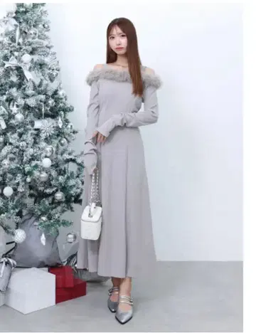 EATME 페이크퍼 트리밍 원피스 베이지