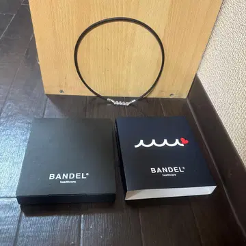 BANDL 목걸이 블랙 무타