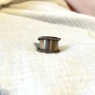 soierie twist short ring