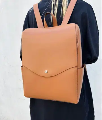 가벼운 가방 백팩 카멜