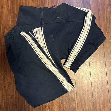 and beautiful people 네이비 스트라이프 팬츠