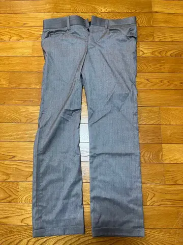 이로코이 그레이 슬랙스 S