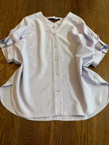 노리즈 새상품 파랑 V넥 블라우스 디자인 셔츠 반팔