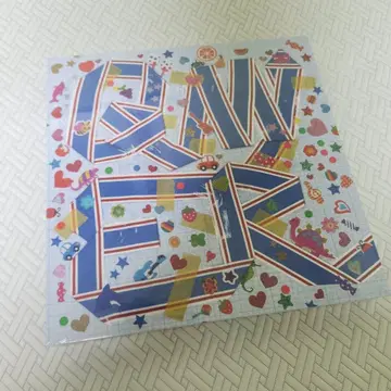 QWER スペシャルLP Beyond the Discord トレカ付き QWER to release offline-only special LP 'Beyond the Discord' for