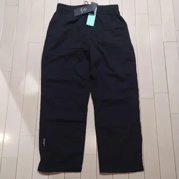 새상품 액시즈 쿠이 헬륨 팬츠 S Pertex 소재 블랙