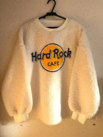 살롱 드 츠키 보아 트레이닝복