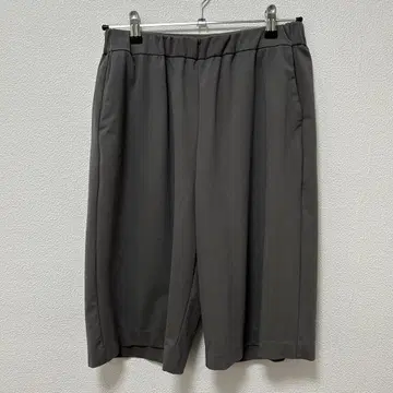 mizuiro ind 센터 프레스 숏팬츠 차콜 그레이