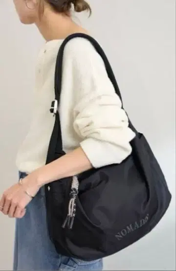 [컨디션 최상] NOMADIS 별주 코드 참 숄더백 프레임워크