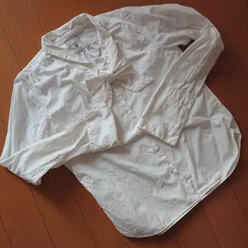 마가렛호웰 화이트 리본 블라우스 사이즈 ii 2 면