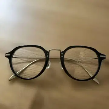 클래식 라운드형 안경 zoff