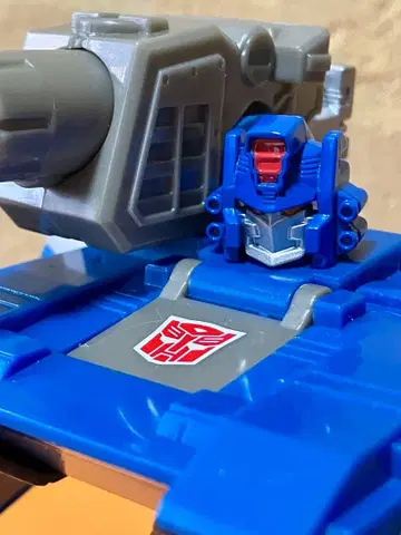 RM-24 비밀 사령관 리버스 콘보이 로봇 마스터즈