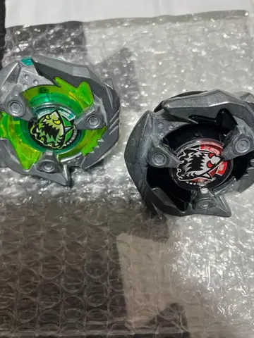 베이블레이드x 샤크 엣지 2개 세트