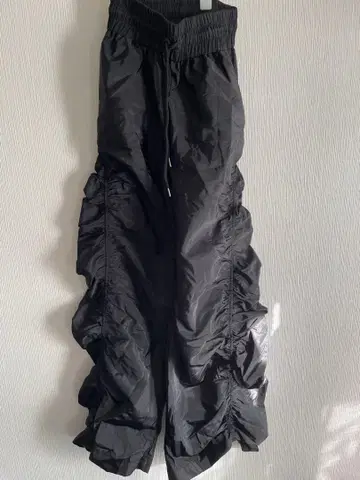 volume gather nylon pants (품번 08-16)