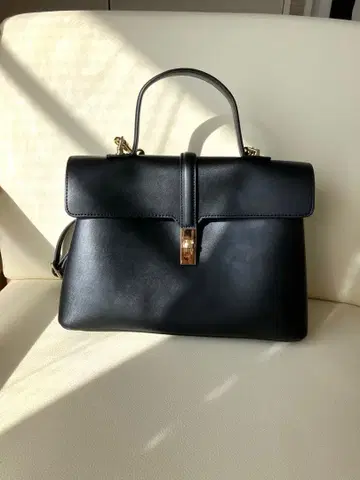 VIS  트위스트 금장 장식 원 핸들 백 [ 2WAY ] 블랙