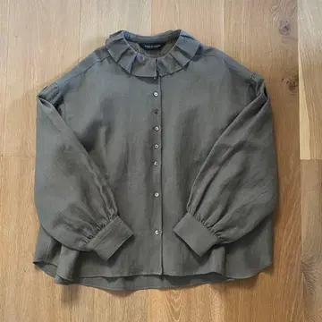 Hands of creation 프릴 칼라 블라우스