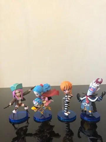 원피스 월드 컬렉터블 피규어 4체 세트